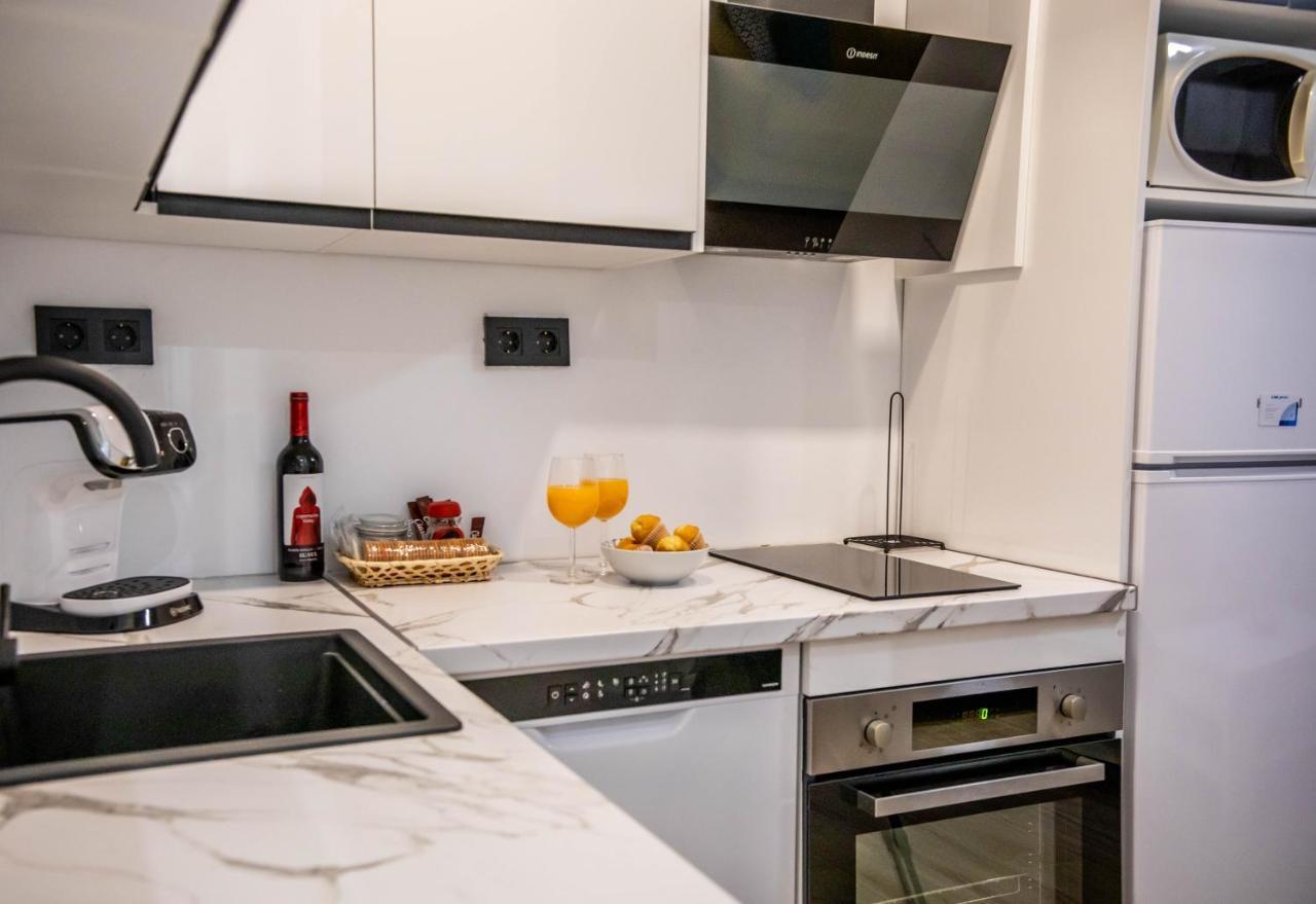 Tuguest Avenida Madrid Apartment กรานาดา ภายนอก รูปภาพ