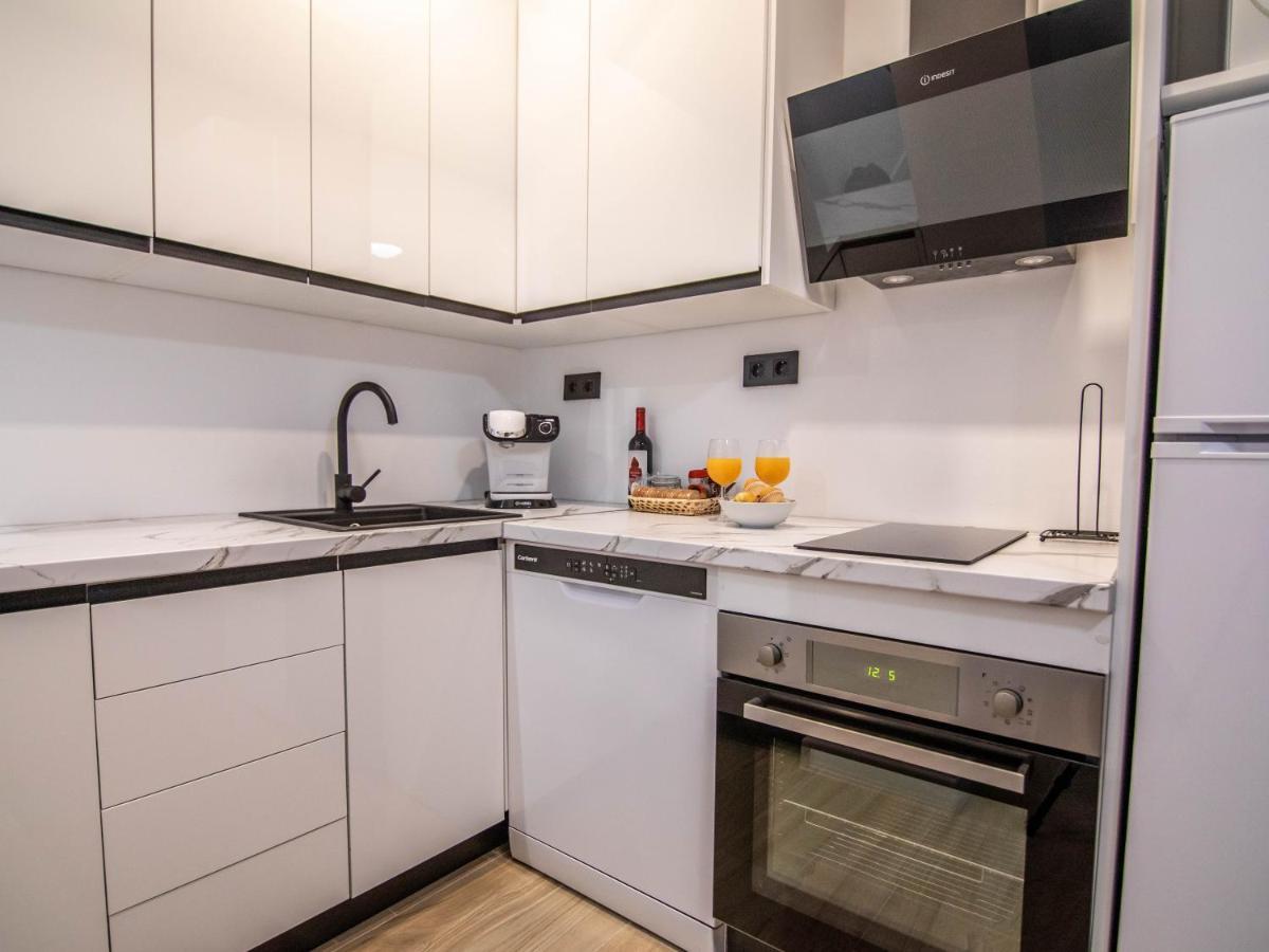 Tuguest Avenida Madrid Apartment กรานาดา ภายนอก รูปภาพ
