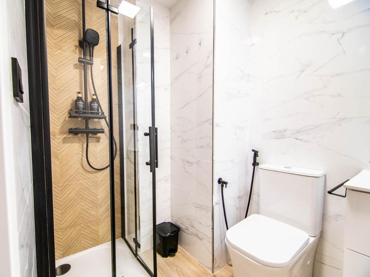 Tuguest Avenida Madrid Apartment กรานาดา ภายนอก รูปภาพ